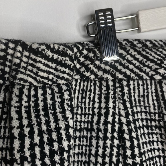 Talbots Woman Petites Black&White Glen Plaid Skirt - Picture 5 of 13
